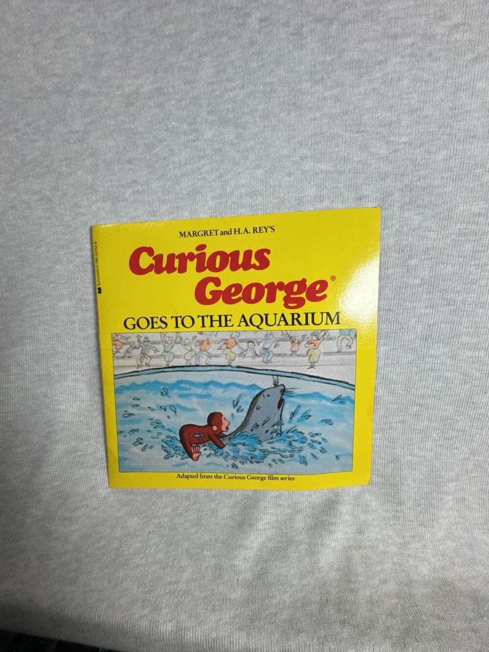 Scholastic Curious George Goes to the Aquarium Paperback Book 1984